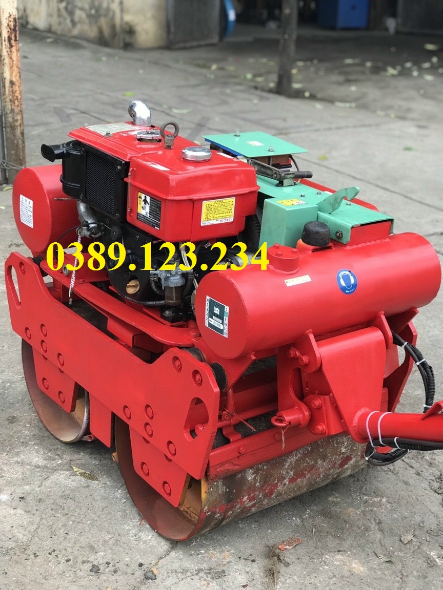 LU DẮT TAY - KOMATSU 850KG- 1
