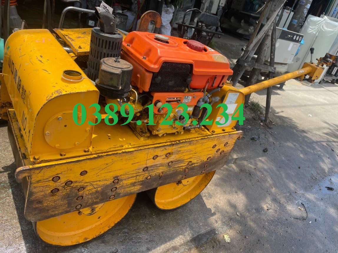 LU DẮT TAY - TACOM 1000KG - Kubota EB8-N 